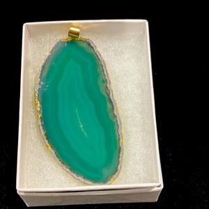 Beautiful Agate Pendent - B5